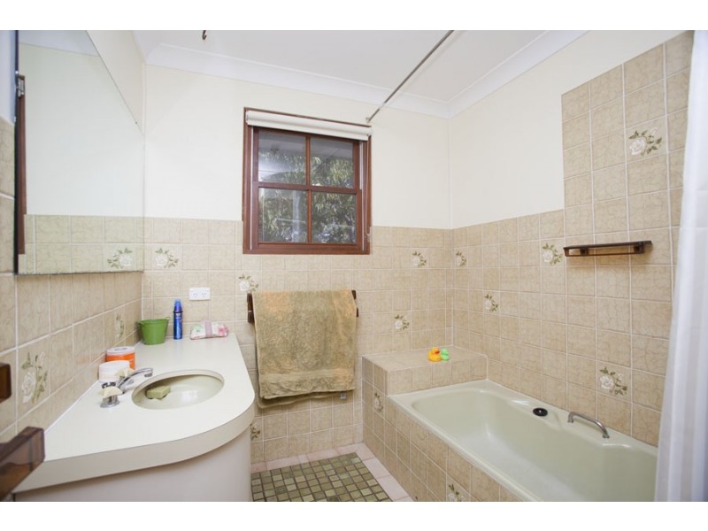 24 Thompson Street, Bundeena NSW 2230