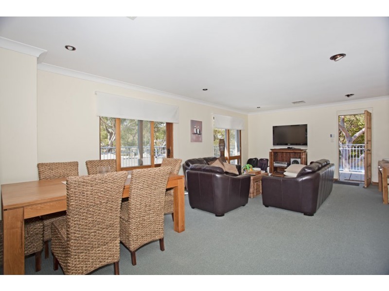 24 Thompson Street, Bundeena NSW 2230