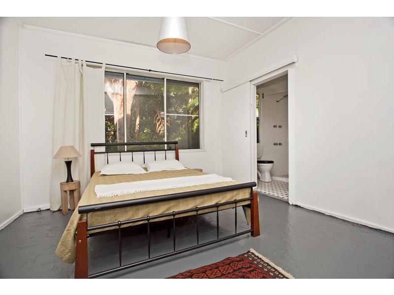 18 Short Avenue, Bundeena NSW 2230