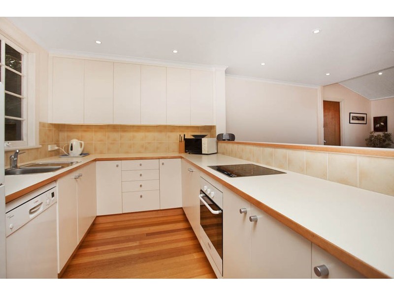 14 Short Avenue, Bundeena NSW 2230