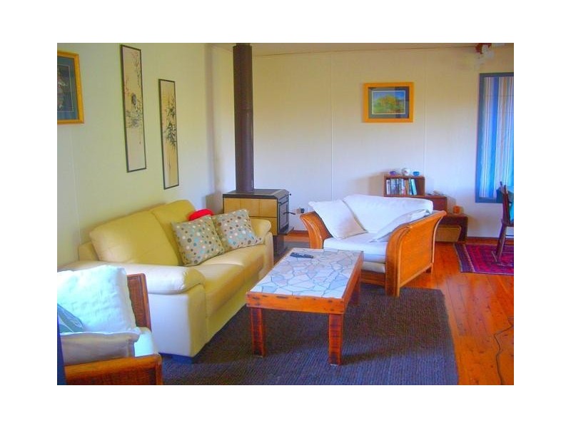 20 Scarborough Street, Bundeena NSW 2230