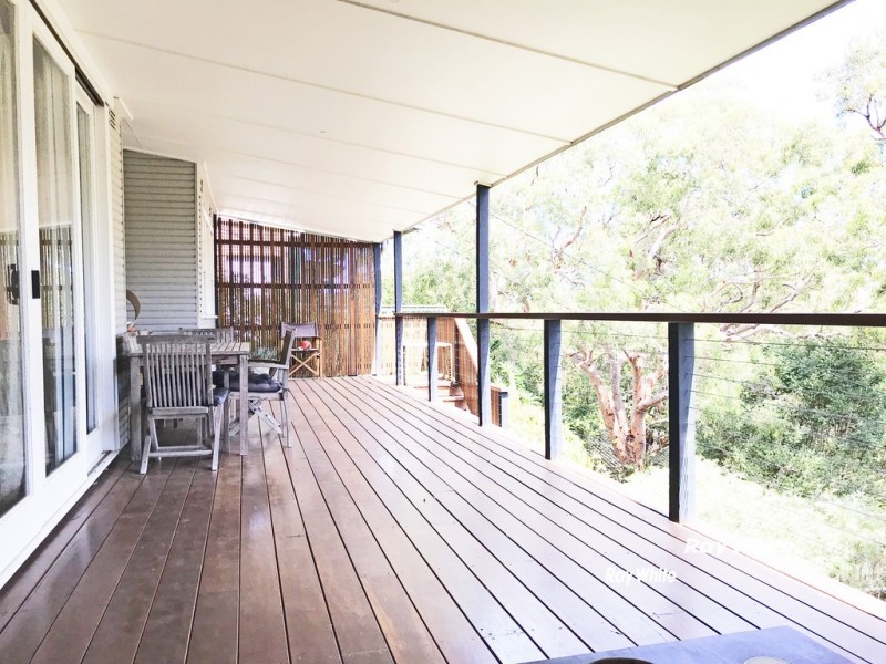 18 Simpson Road, Bundeena NSW 2230