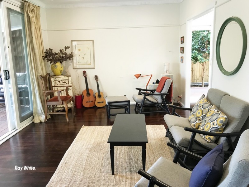 18 Simpson Road, Bundeena NSW 2230