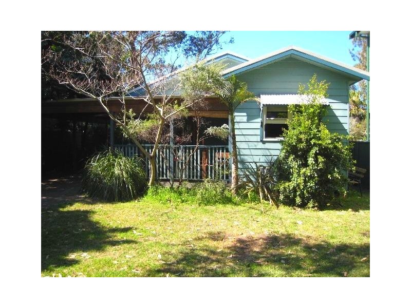 10 Thompson Street, Bundeena NSW 2230