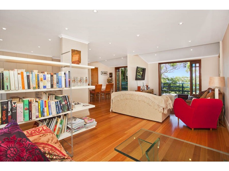 14 Short Avenue, Bundeena NSW 2230