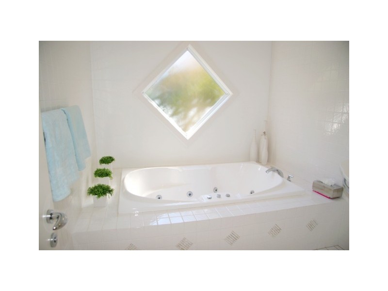 87A Pacific Crescent, Maianbar NSW 2230