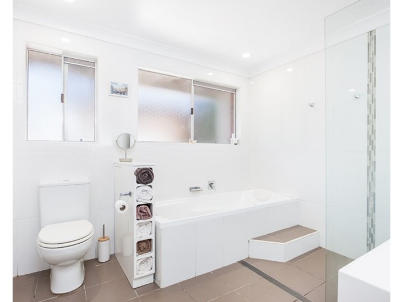 5 Kerr Avenue, Bundeena NSW 2230