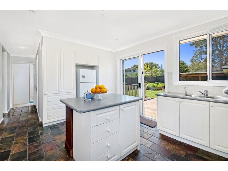 8 Beachcomber Avenue, Bundeena NSW 2230