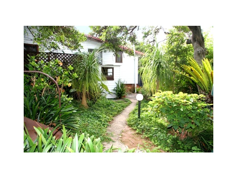 21 Loftus Street, Bundeena NSW 2230