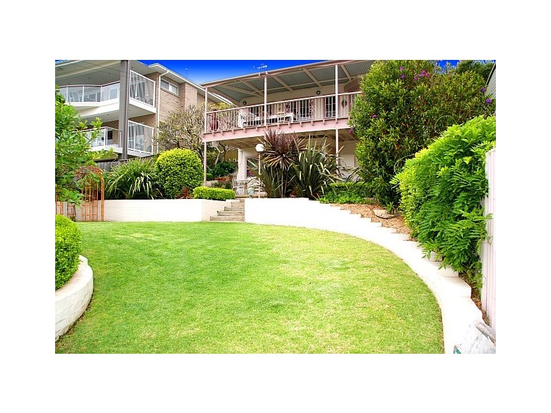 6 The Avenue, Bundeena NSW 2230