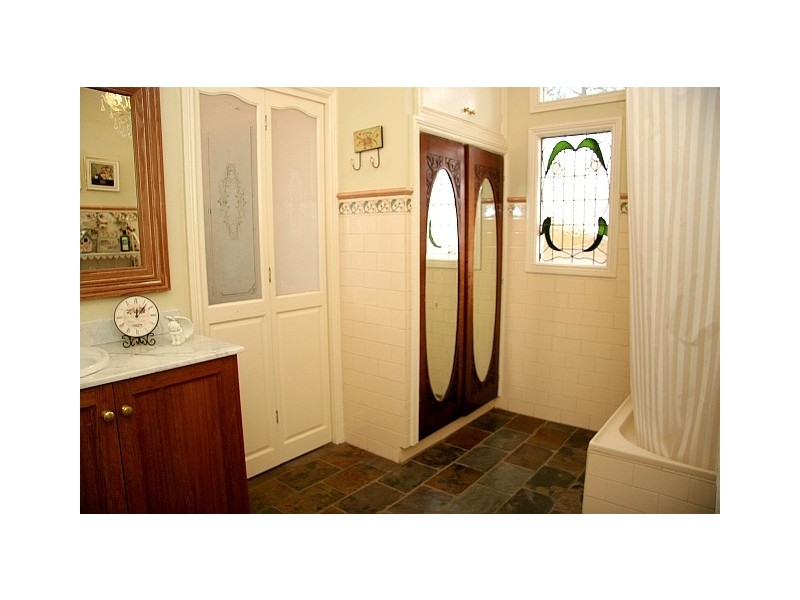 6 The Avenue, Bundeena NSW 2230