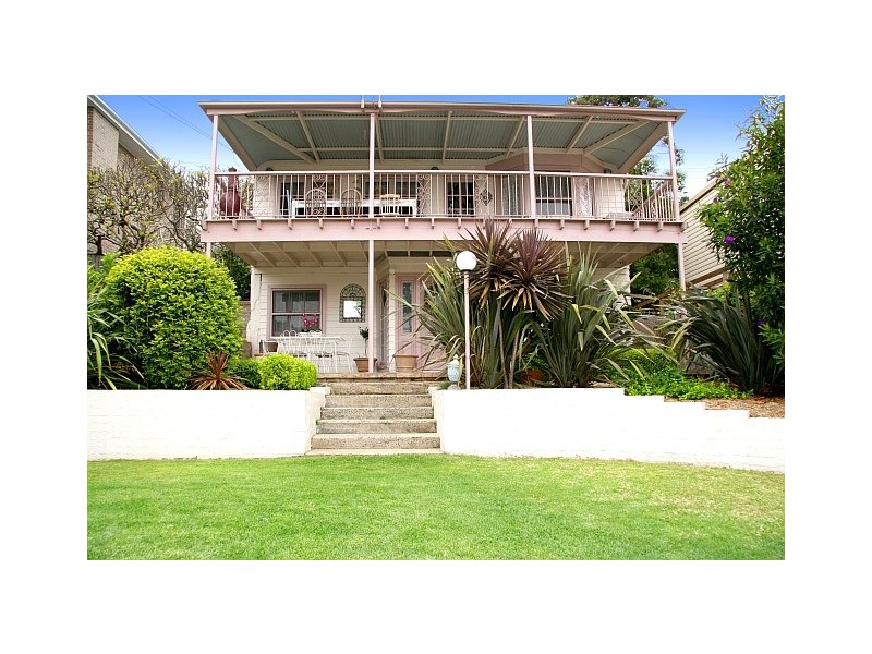 6 The Avenue, Bundeena NSW 2230