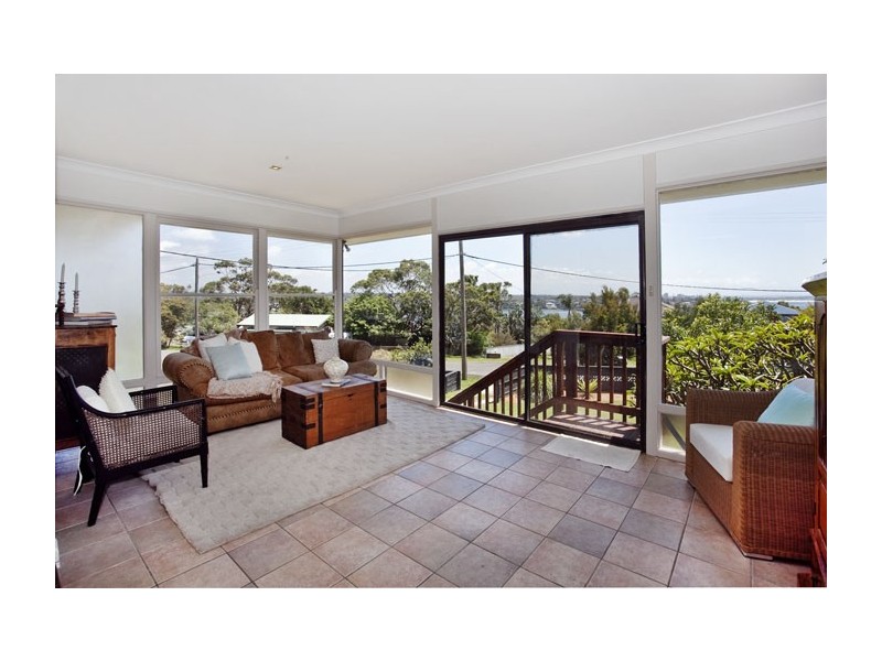 24 Baker Street, Bundeena NSW 2230