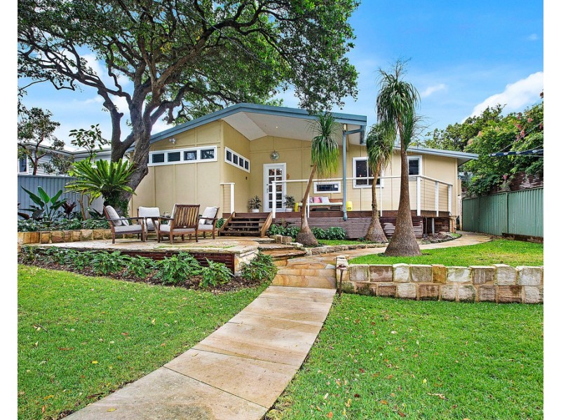 21 Loftus Street, Bundeena NSW 2230