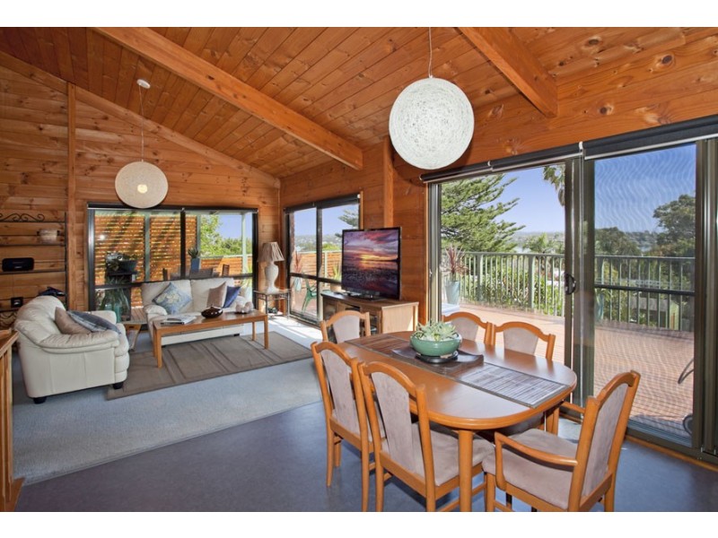 11a Scarborough Street, Bundeena NSW 2230