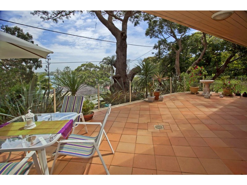 15 Loftus Street, Bundeena NSW 2230