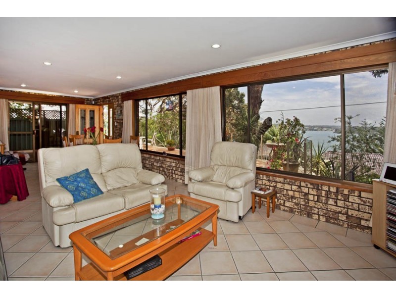 15 Loftus Street, Bundeena NSW 2230