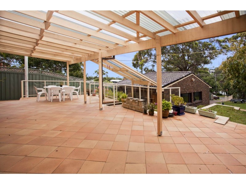 15 Loftus Street, Bundeena NSW 2230