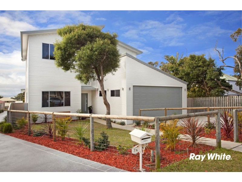 7 Scarborough Street, Bundeena NSW 2230