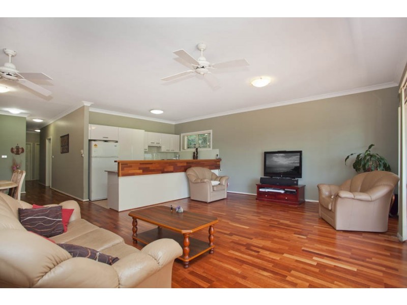 2/50 Pacific Crescent, Maianbar NSW 2230