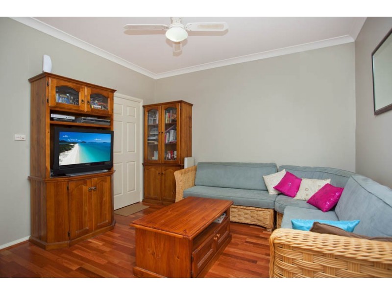 2/50 Pacific Crescent, Maianbar NSW 2230