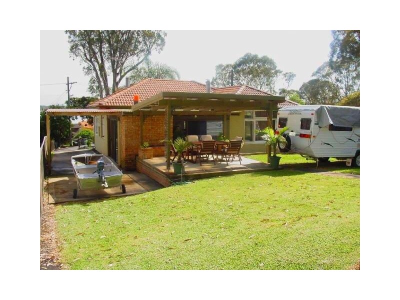 54 Pacific Crescent, Maianbar NSW 2230