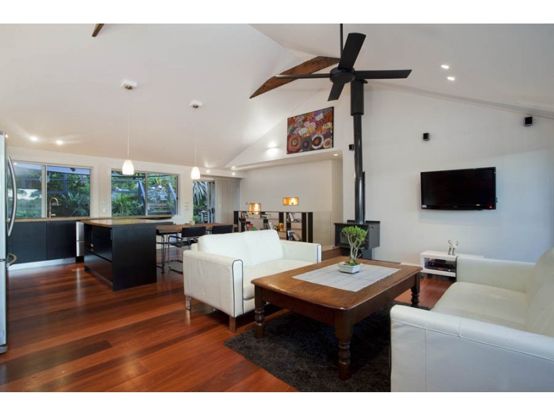 28 Short Avenue, Bundeena NSW 2230