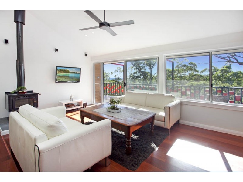 28 Short Avenue, Bundeena NSW 2230