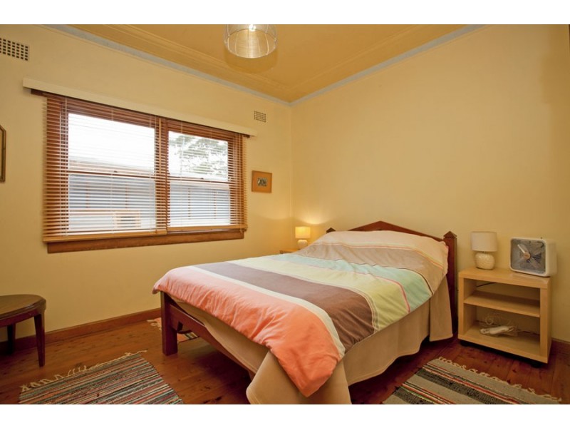 8 Crammond Avenue, Bundeena NSW 2230