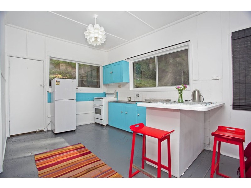 18 Short Avenue, Bundeena NSW 2230