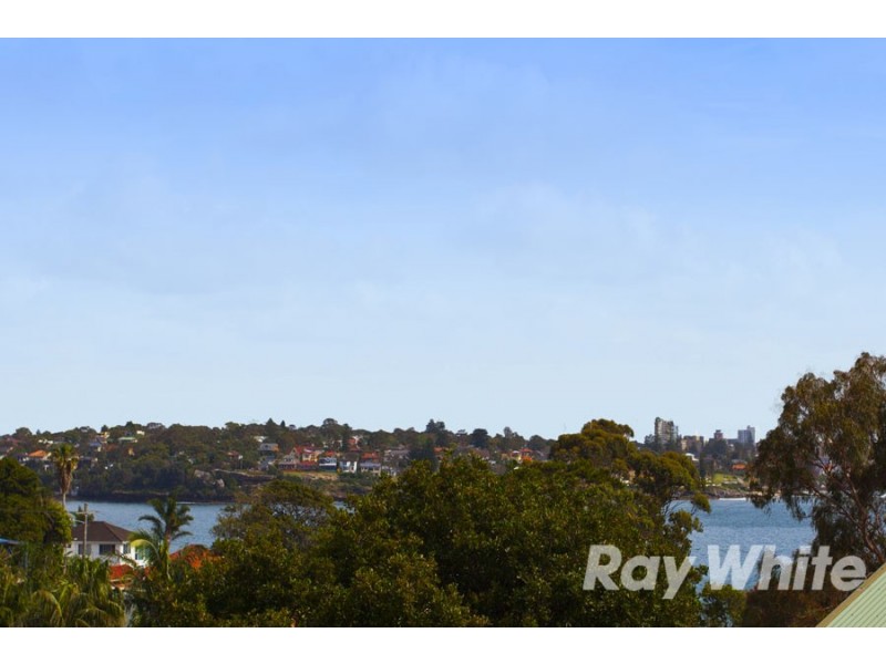 8 Eric Street, Bundeena NSW 2230