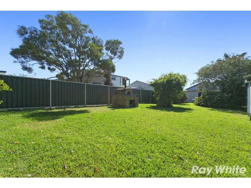 10 Neil Street, Bundeena NSW 2230