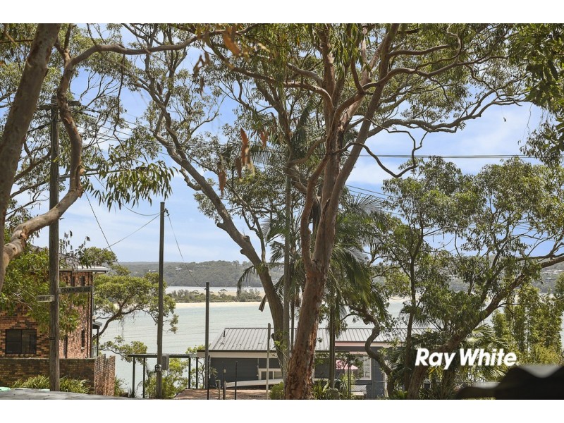 2 Kerr Avenue, Bundeena NSW 2230