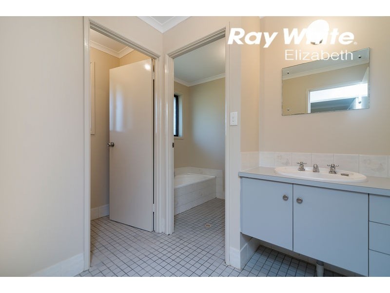 4 Federation Way, Andrews Farm SA 5114