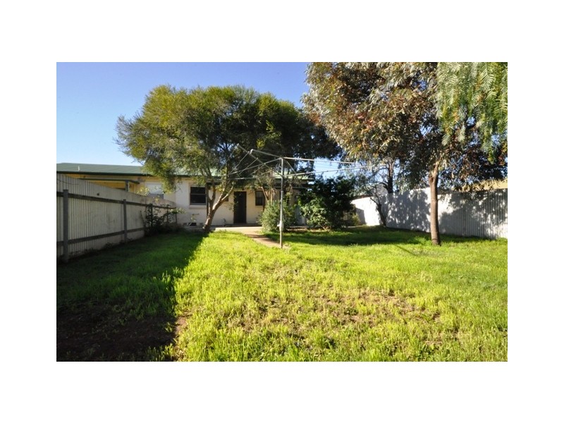 42 Jeffries Road, Elizabeth South SA 5112