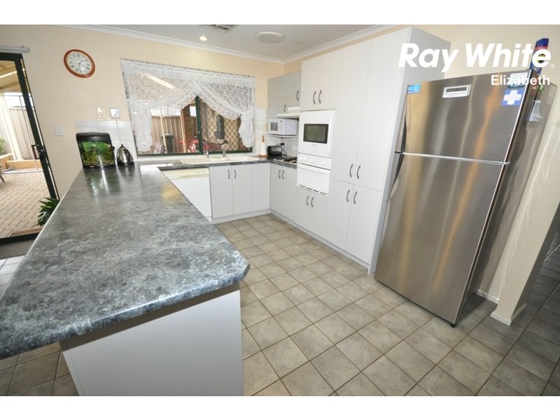 3 Marlborough Cl, Hillbank SA 5112