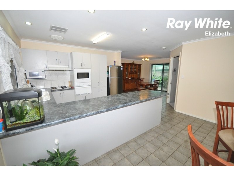 3 Marlborough Cl, Hillbank SA 5112