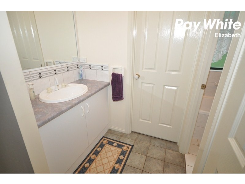 3 Marlborough Cl, Hillbank SA 5112