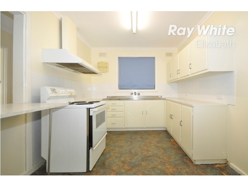 37 St Leonard Crescent, Elizabeth Downs SA 5113