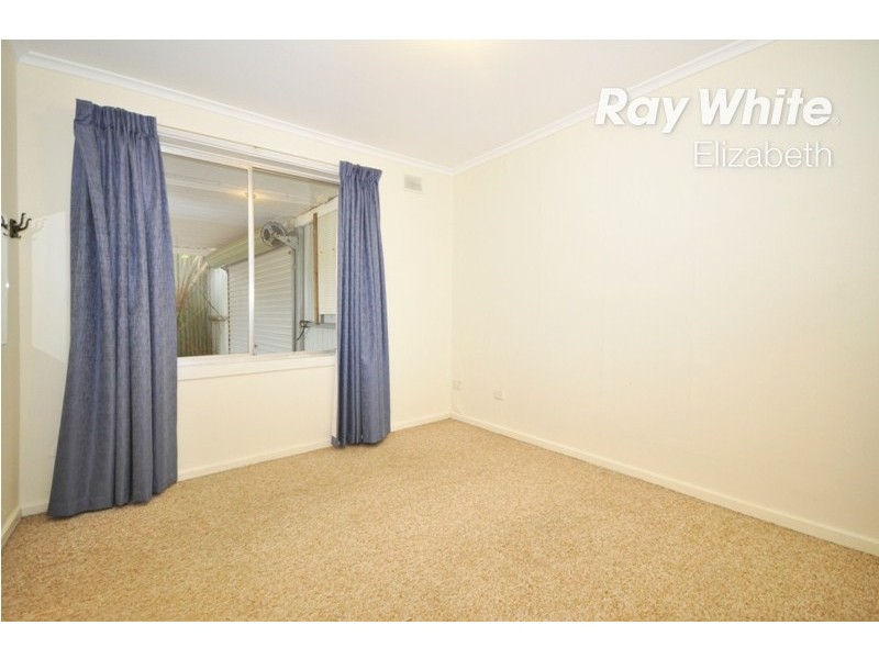 37 St Leonard Crescent, Elizabeth Downs SA 5113