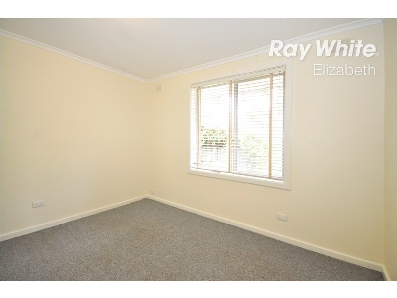 37 St Leonard Crescent, Elizabeth Downs SA 5113