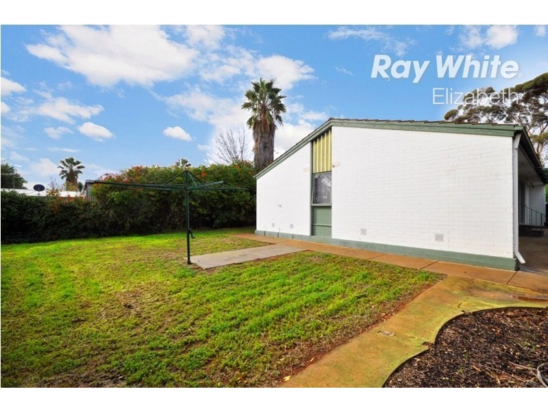 37 St Leonard Crescent, Elizabeth Downs SA 5113