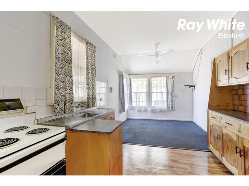 12 Larkhill Rd, Elizabeth North SA 5113