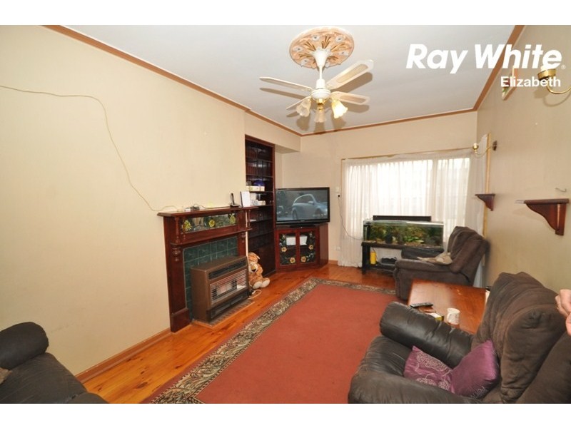 23 Goodman Road, Elizabeth South SA 5112