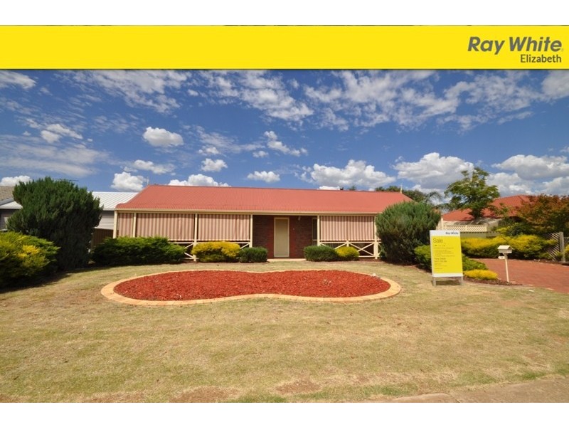 25 President Avenue, Andrews Farm SA 5114