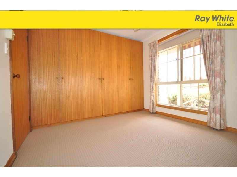 25 President Avenue, Andrews Farm SA 5114