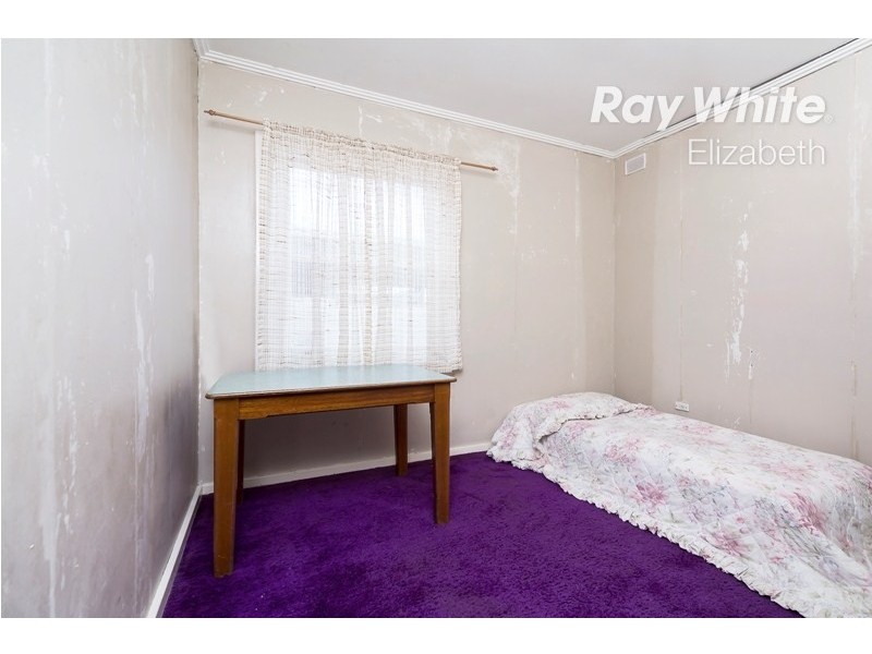 17 Bloomfield Crescent, Elizabeth Downs SA 5113