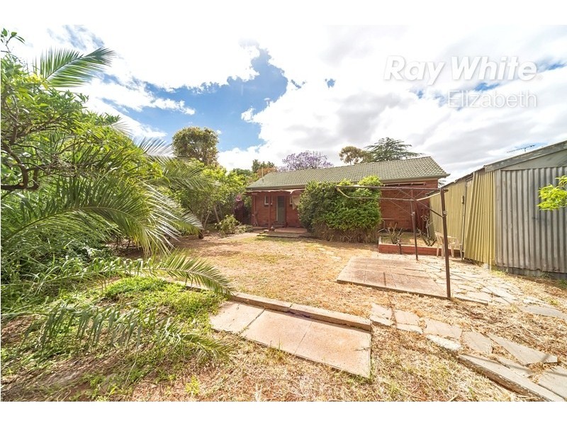 17 Bloomfield Crescent, Elizabeth Downs SA 5113