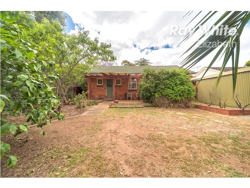 17 Bloomfield Crescent, Elizabeth Downs SA 5113