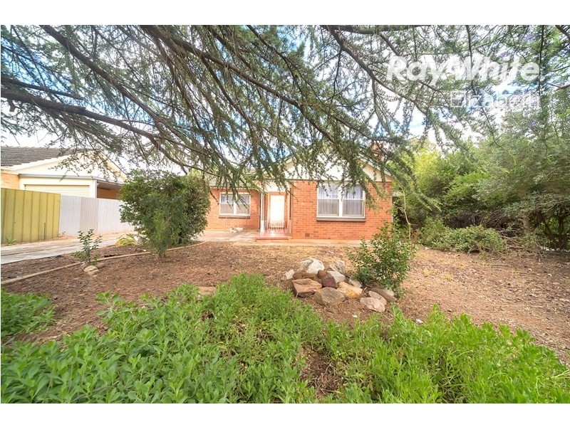 17 Bloomfield Crescent, Elizabeth Downs SA 5113